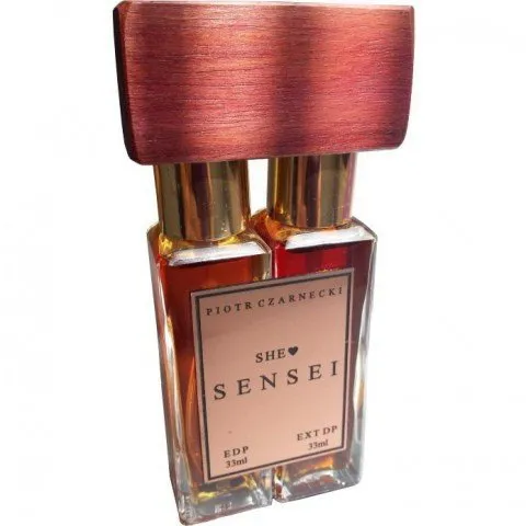 Piotr Czarnecki She ♥ Shihan / She ♥ Sensei perfume bottle