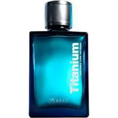 Yanbal Titanium parfüm şişesi