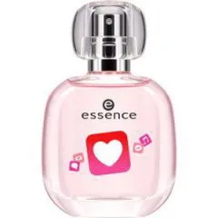 essence Love parfüm şişesi