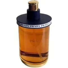 Prada (1990) parfüm şişesi