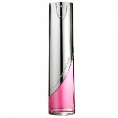 Aigner Too Feminine parfüm şişesi