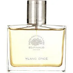 Clubman Ylang Épicé parfüm şişesi