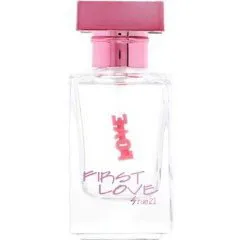 rue21 First Love parfüm şişesi