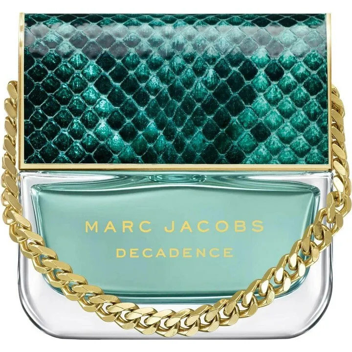 Marc Jacobs Divine Decadence perfume bottle