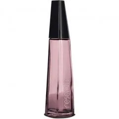 Natu Charm Reserva perfume bottle