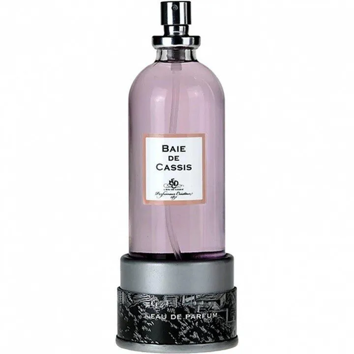 L'Eau de Cassis Baie de Cassis perfume bottle