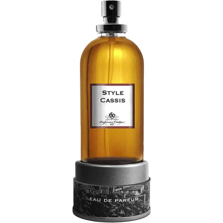 L'Eau de Cassis Style Cassis perfume bottle