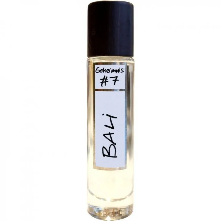 Beautop Louise Geheimnis #7 - Bali perfume bottle