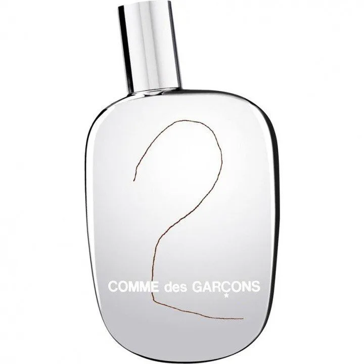Comme des Garçons 2 parfüm şişesi