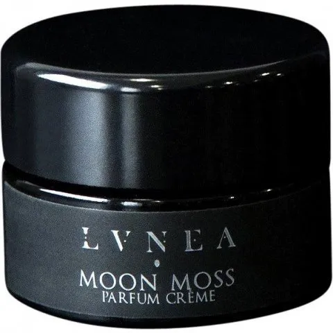 Lvnea Moon Moss parfüm şişesi