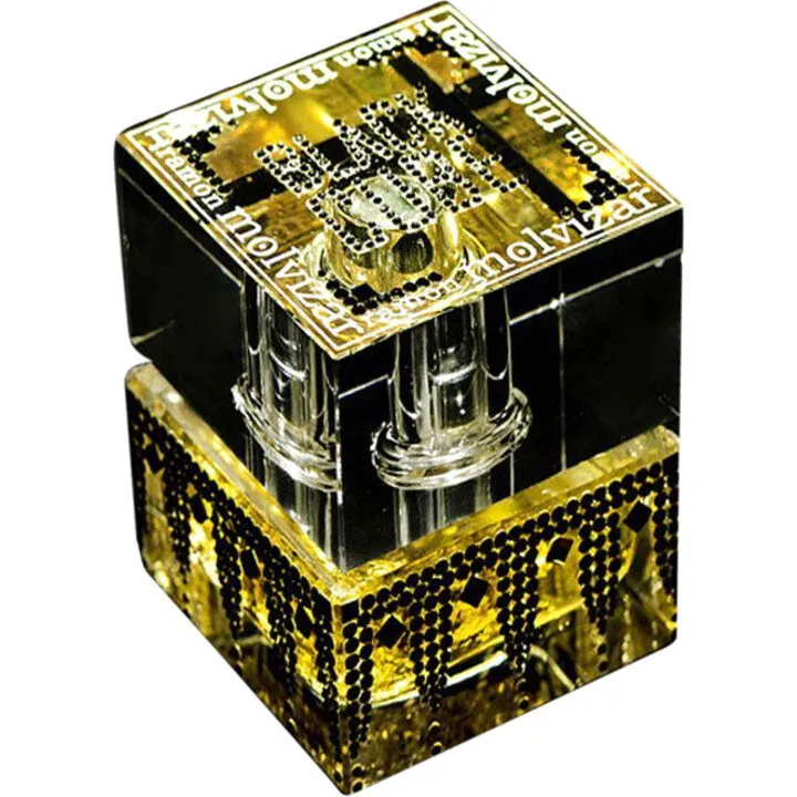 Ramón Molvizar Black Cube parfüm şişesi