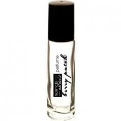 Momma B's Naturals Berry Patch perfume bottle