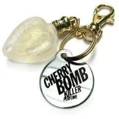 House of Cherry Bomb Truth or Dare parfüm şişesi